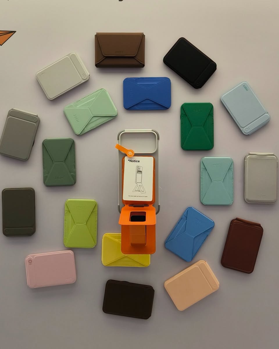 Keeo cardholders and pouches at Mobilestop