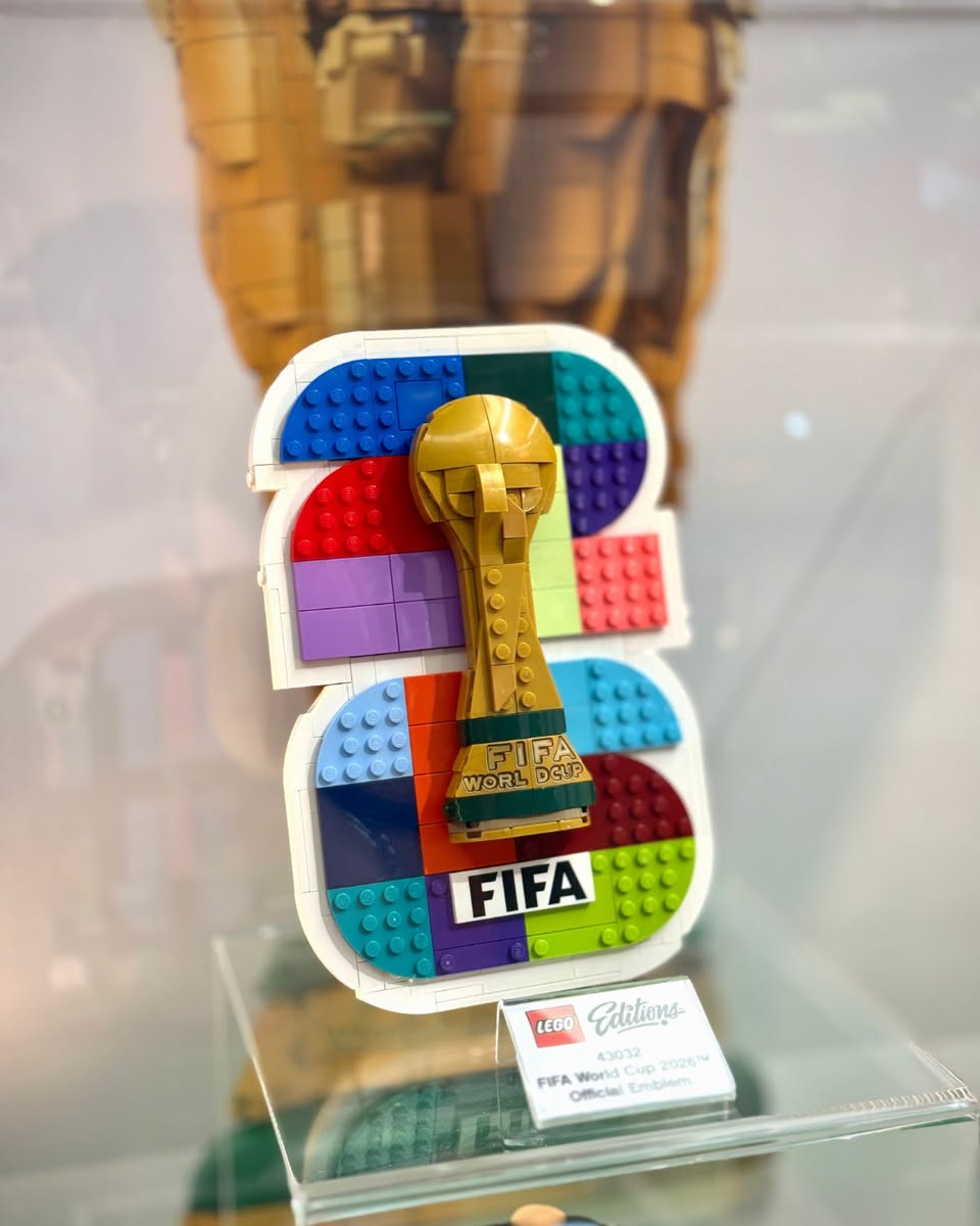 LEGO 43032 FIFA World Cup 2026 Official Edition golden trophy model