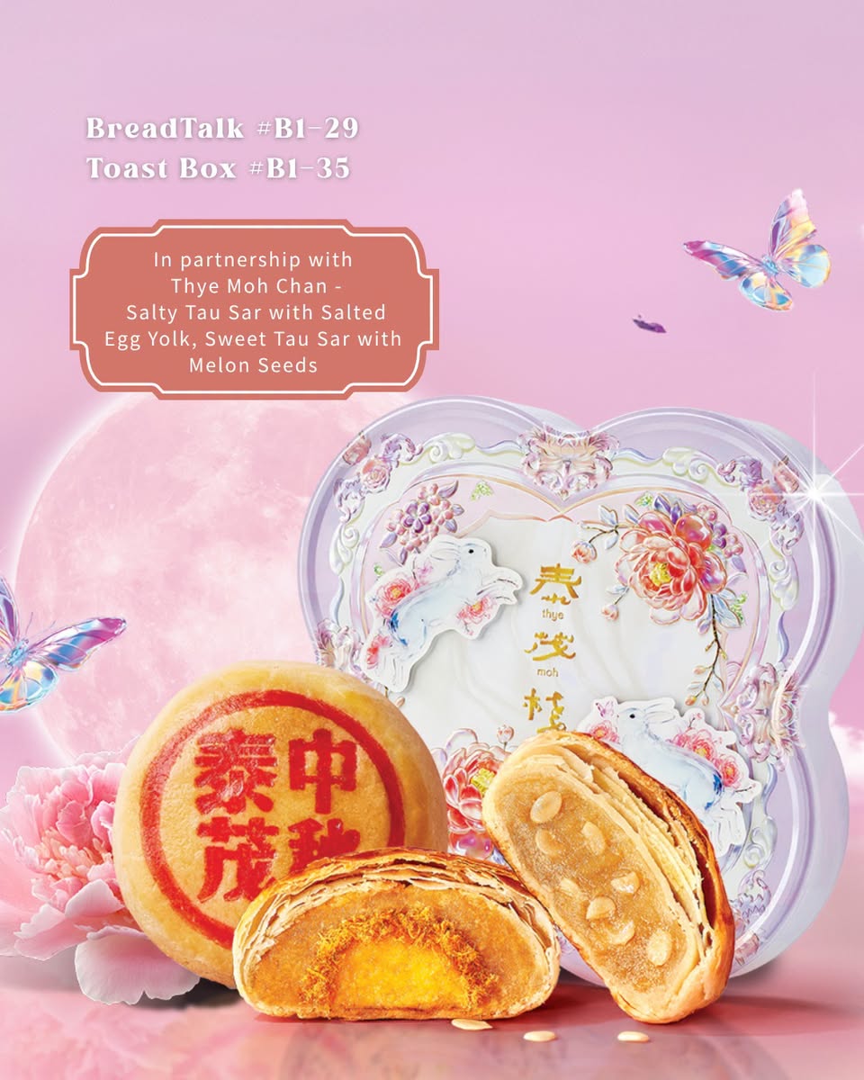 BreadTalk and Toast Box Thye Moh Chan Tau Sar mooncakes