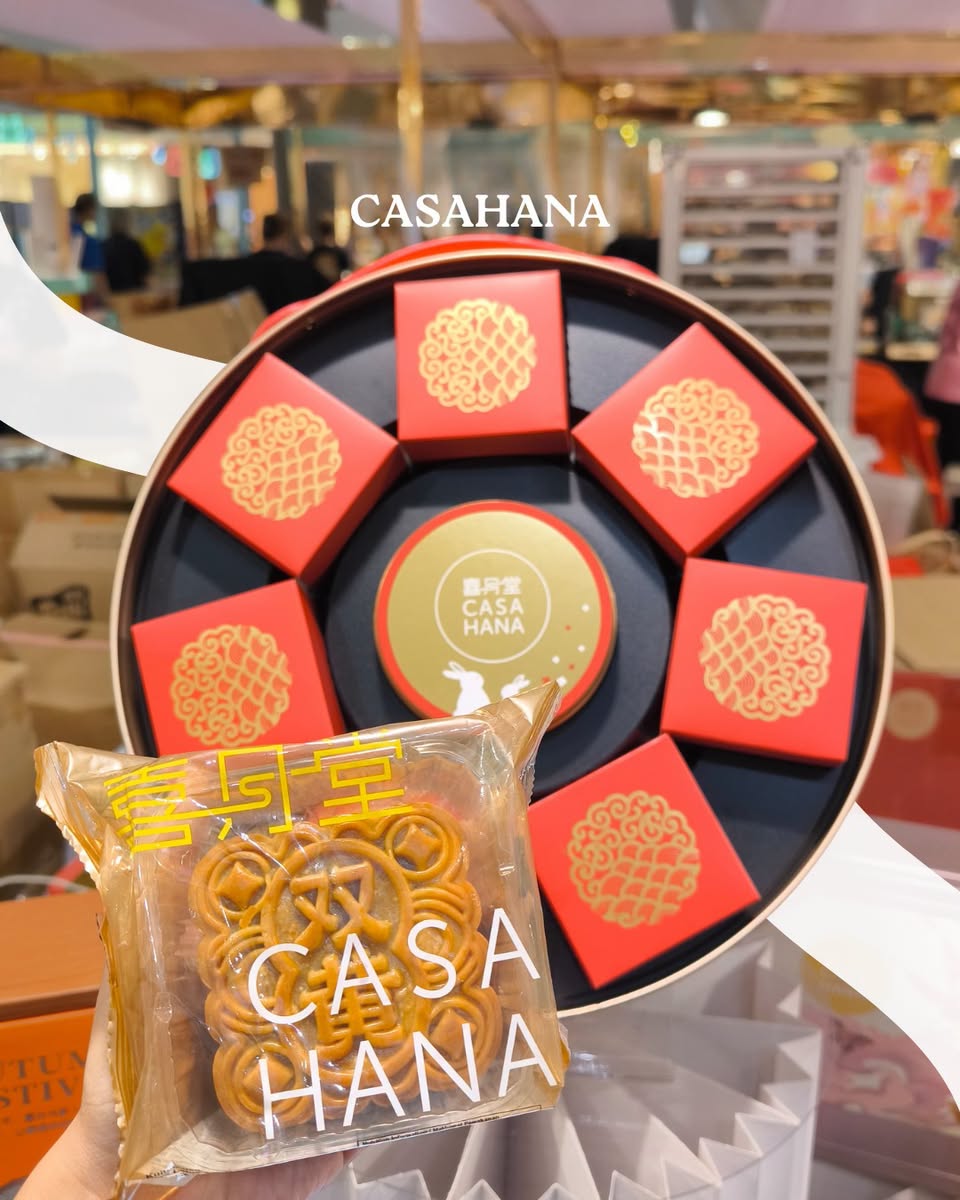 Casa Hana Double Happiness mooncakes