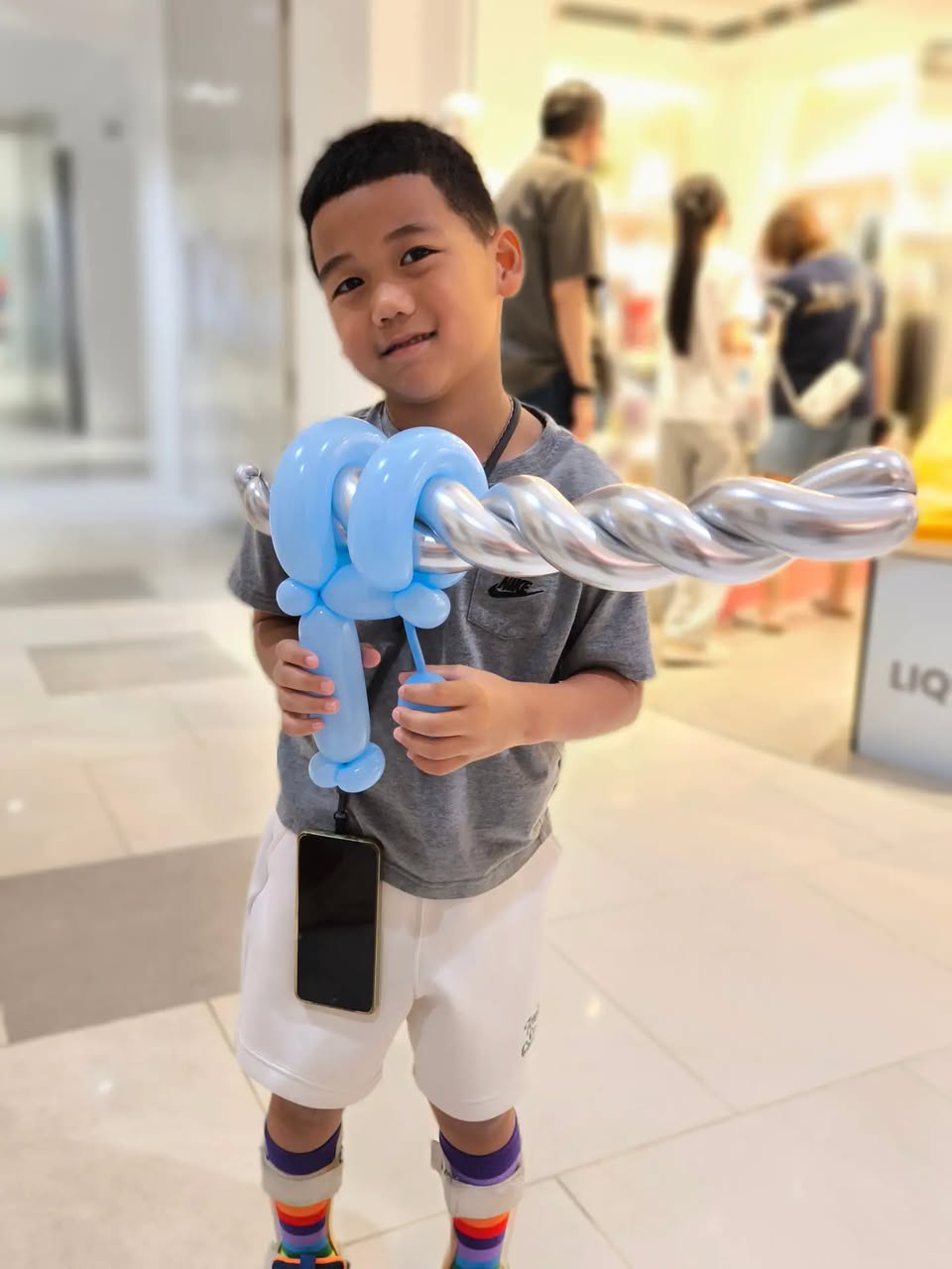 Balloon dog sculpture at Compass One